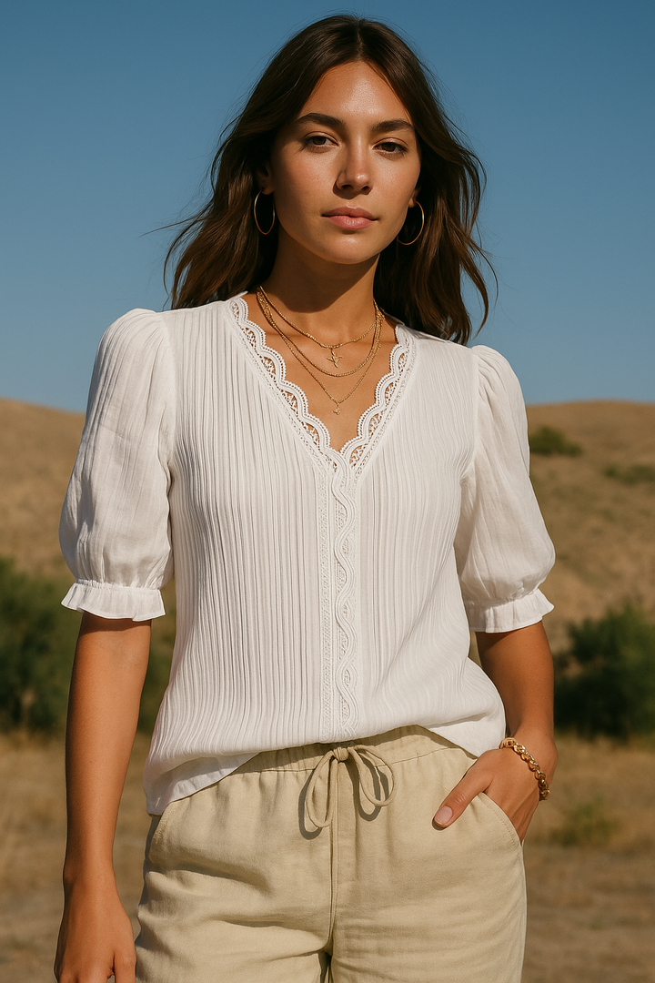 Bea | Charmante blouse met elegante details