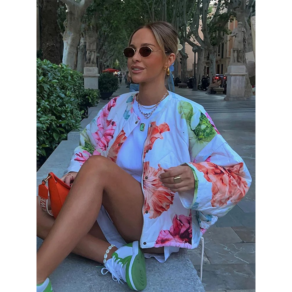 Diana | Trendy gewatteerd jack met bloemenprint