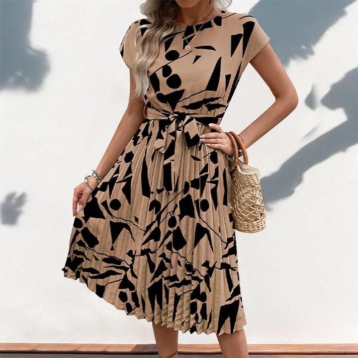 Allaine | Elegante geplisseerde midi-jurk met tailleceintuur