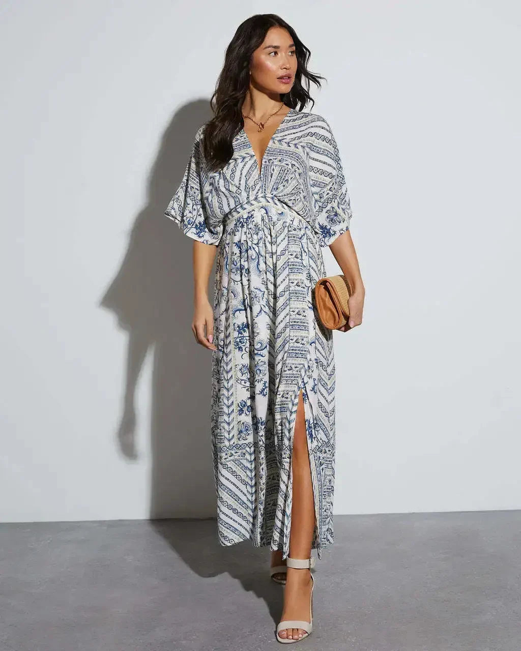 Lotta | Luchtige maxi-jurk met elegante split