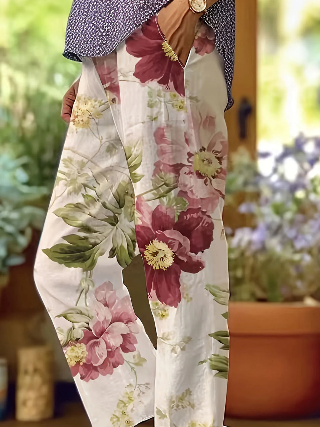 Hailey | Luchtige broek met bloemenprint