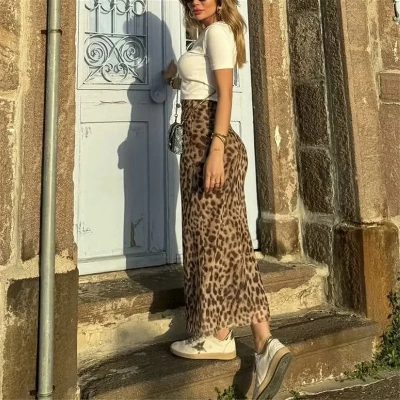 Cleo | Stijlvolle midi-rok met gedurfde panterprint