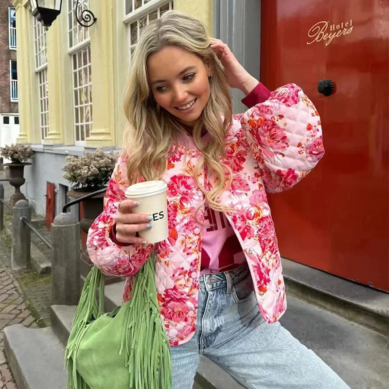 Diana | Trendy gewatteerd jack met bloemenprint